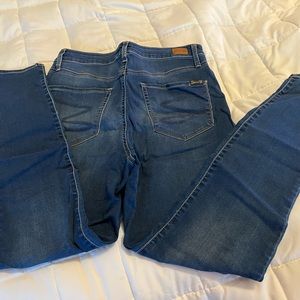 Stretch denim jeans